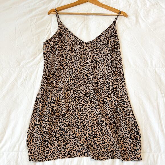 NWOT Reformation Marlow Leopard Print Crepe Mini Dress Size M - Picture 5 of 9